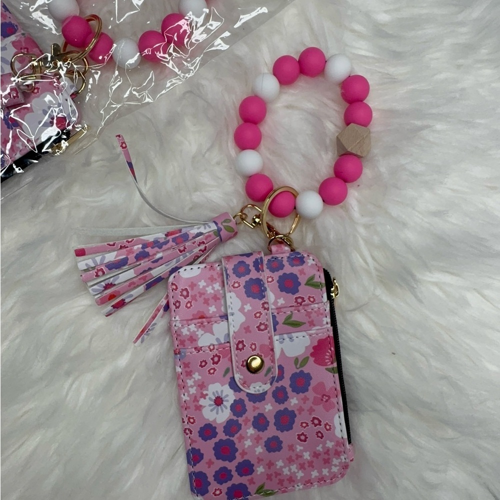 NWT Boho Bogg Compatible waterproof Wristlet keychain Floral OS Bright Pink - Picture 4 of 5